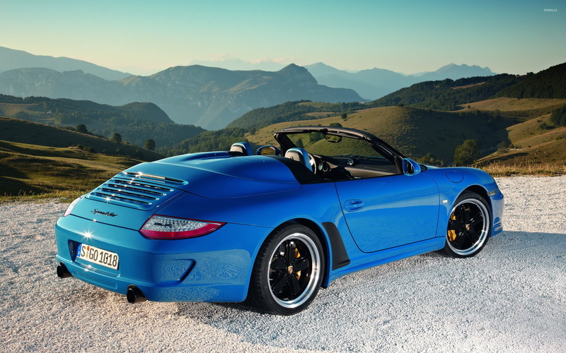 sky, stationary, non-urban scene, land, day, motor vehicle, mode of transportation, beauty in nature, blue, travel, sunlight, 2K, car, convertible, outdoors