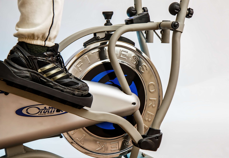 exercise equipment, sport, people, workout, cross trainer, low section, orbitrek, focus on foreground, training, health, fit, gym, leisure activity, indoors