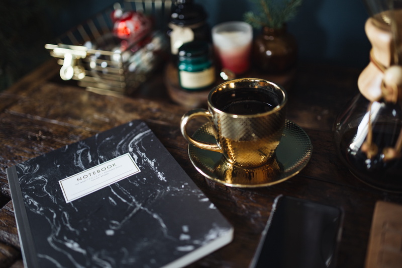 vintage, workspace, music, selective focus, retro, old, workbench, communication, food and drink, wooden, 5K, glass, drinking glass, industrial, table