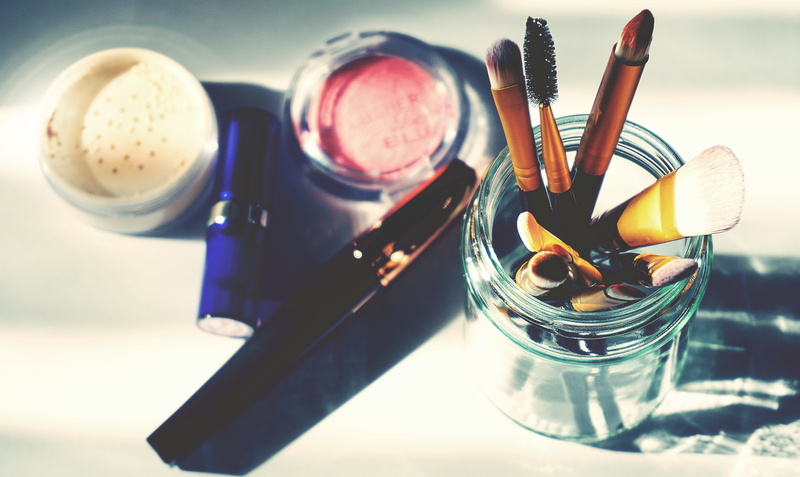 make up brush, choice, table, bright, body care and beauty, beauty product, indoors, fashion, focus on foreground, bottle, no people, color, make-up brush