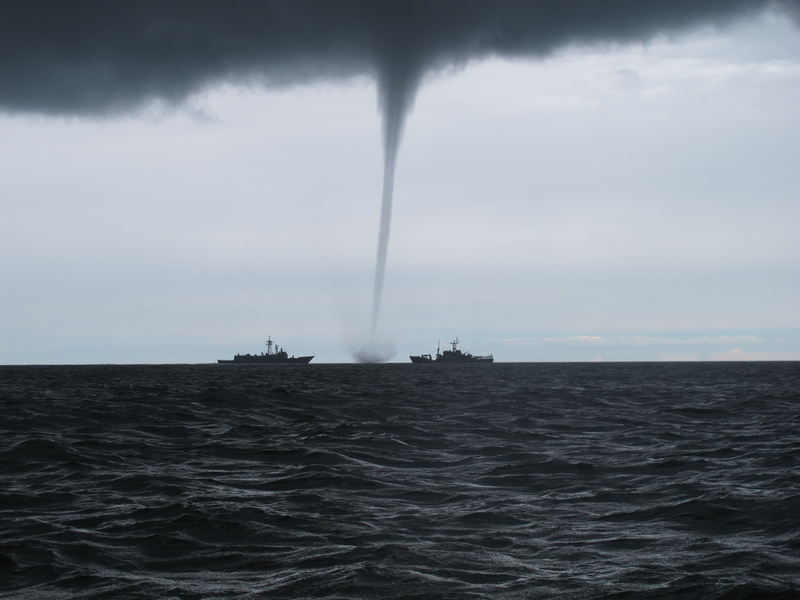 nature, 2K, sky, the military, fire, danger, pollution, environment, power in nature, helium, no people, beauty in nature, whirlwind, the waves, extreme weather