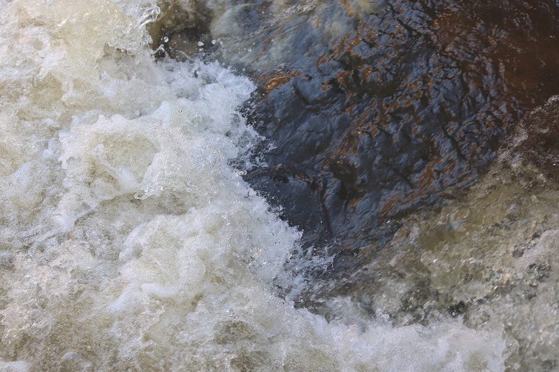 no people, waterfront, high angle view, flowing water, wave, motion, whirlwind, ourthe, flowing, sea, belgium, aquatic sport, sport, whirl, power in nature
