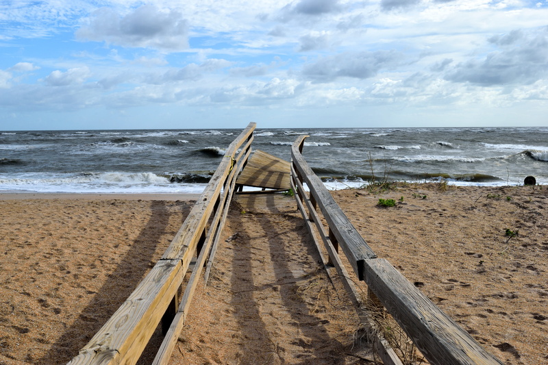 beauty in nature, hurricane irma, climate, america, dangerous, land, horizon, destruction, cloud - sky, florida, tropical, warning, walkway, outdoors, news