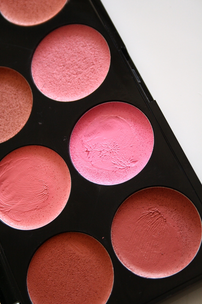 cosmetic products, group, pink color, cream blush, 2K, palette, face powder, circle, in a row, still life, make-up, variation, shape, cosmetics, choice