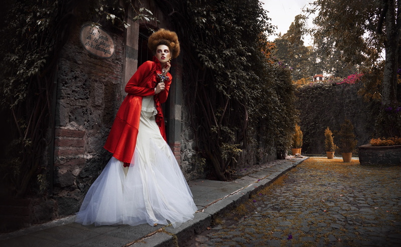 women, Halloween, Fear, October, plant, weddingdress, Photography, adult, young adult, young women, Hell, outdoors, Girl, Fashion, Young, Style, Female