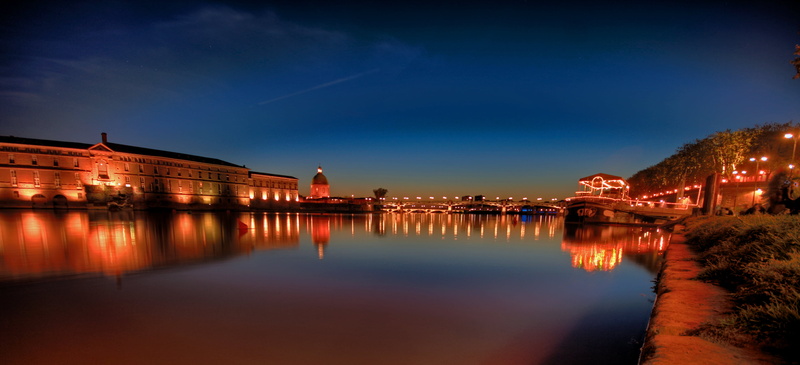 Toulouse, Pont, architecture, urban Scene, illuminated, dusk, cityscape, city, nighttime, water, peniche, HDR, reflection, body, Night, body of water, Hôpital de la Grave