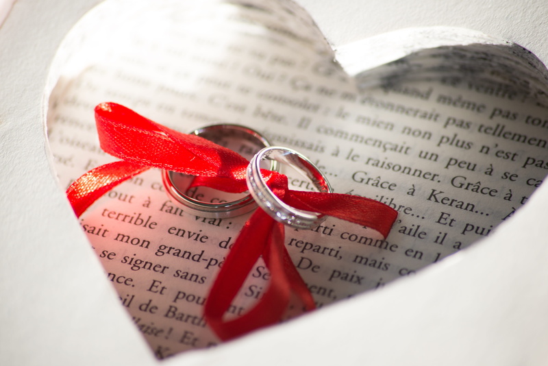 gold, wedding, 5K, positive emotion, paper, celebration, doré, bride and groom, union, jewelry, married, tenderness, close-up, gold colored, engagement ring