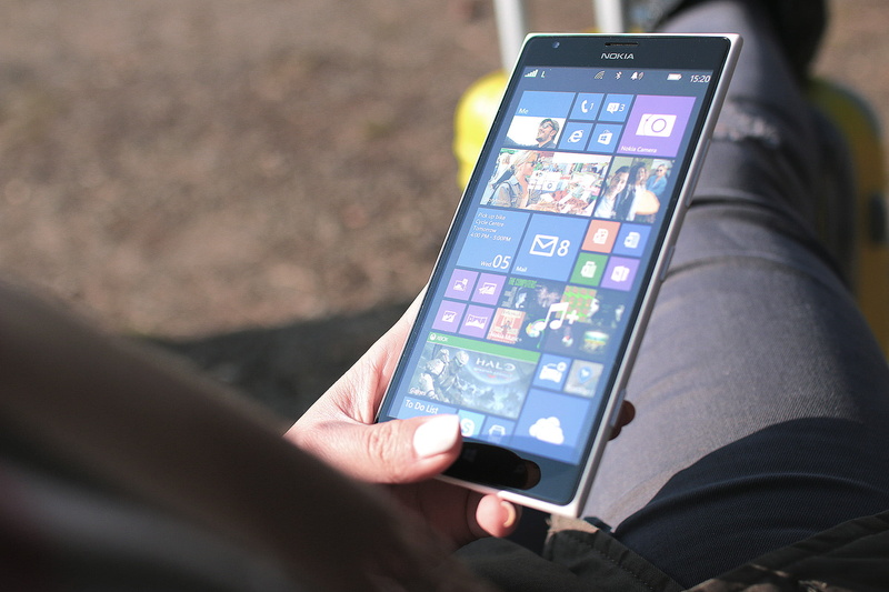 connection, windows, graphical user interface, turn, person, portable information device, touching, hand, portability, adult, 1080P, smartphone, mobile