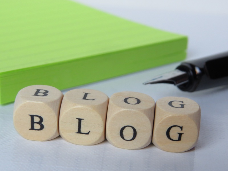 blogging, group of objects, pen, paper, still life, colored background, adhesive note, business, office, web design, studio shot, letter, wordpress, dices