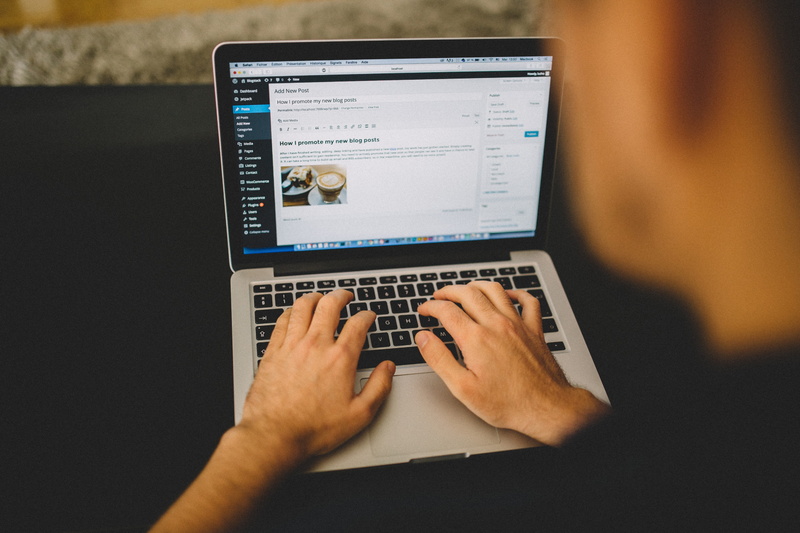 blogging, 5K, using computer, hand, man, computer network, black, communication, portability, wireless technology, adult, typing, pro, indoors, using