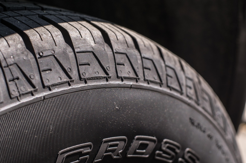 gloss, part, transportation, luxury, auto, industry, performance, capital letter, horizontal, elegant, silver, unused, many, western script, text, miles