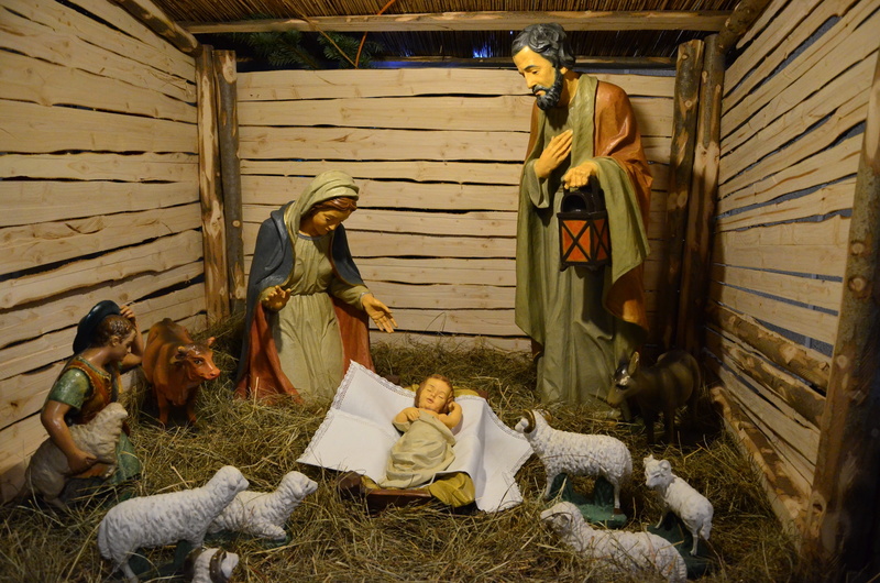 men, józef, representation, characters, adult, livestock, built structure, Holidays, christmas, full length, the holy family, Jesus, religion, art and craft