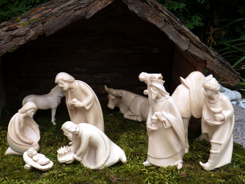 advent, ox, jesus, history, christmas, christmas crib figures, donkey, grass, child, 4K, creativity, josef, human representation, nature, stall, crib