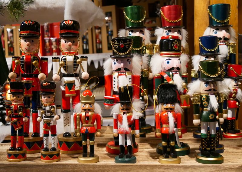 representation, figures, nutcracker, no people, christmas spirit, choice, variation, christmas picture, advent, large group of objects, creativity, christmas