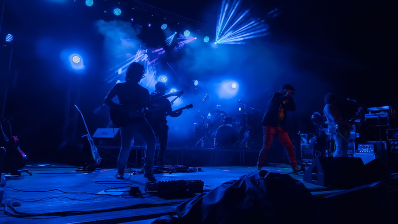 night, music, crowd, tinturia, action, nightlife, stage - performance space, guitar, concert, musical instrument, rock, arts culture and entertainment