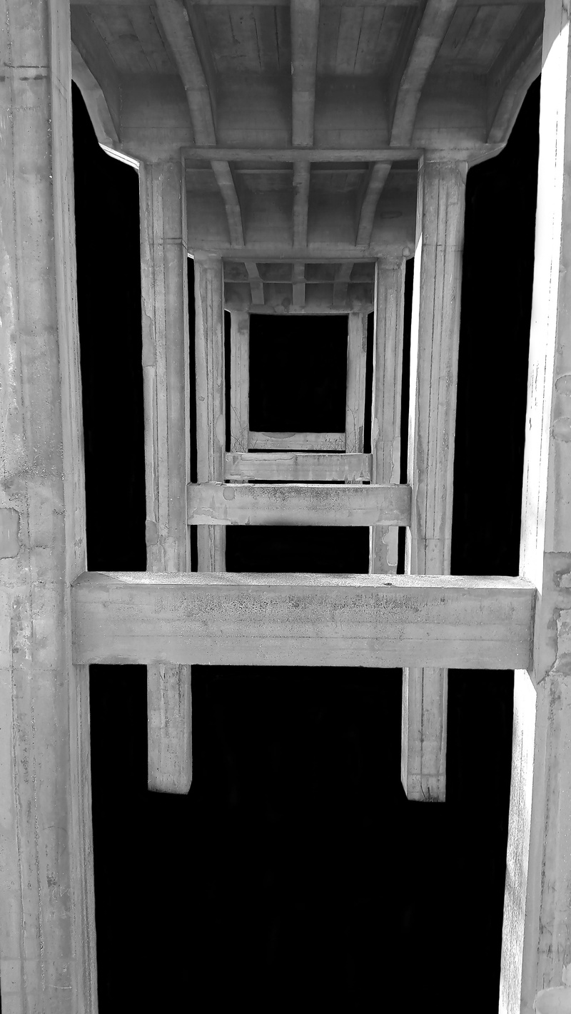 black and white photo, building, door, Bridge, obsolete, black white, diminishing perspective, 4K, contrast, security, day, atmospheric, harmony, architectural column