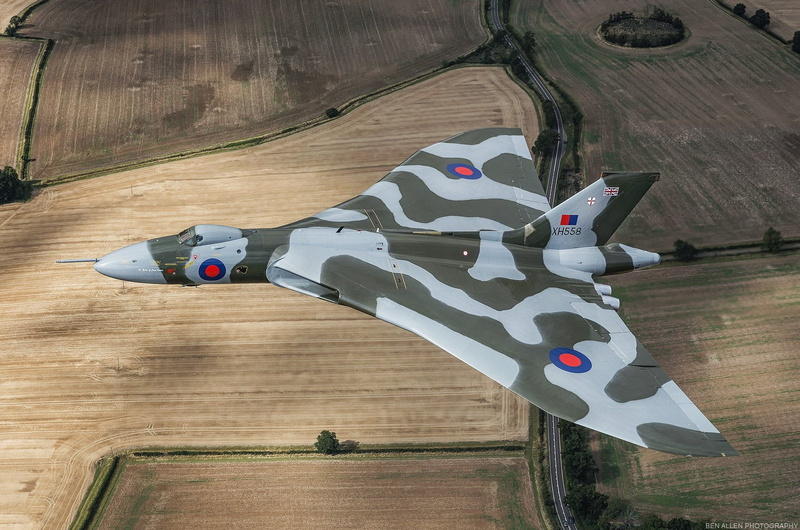 bomber, royal, avro, 720P, b 2, strategic, air, wing, aircrafts, england, delta, hawker, force, vulcan, siddeley