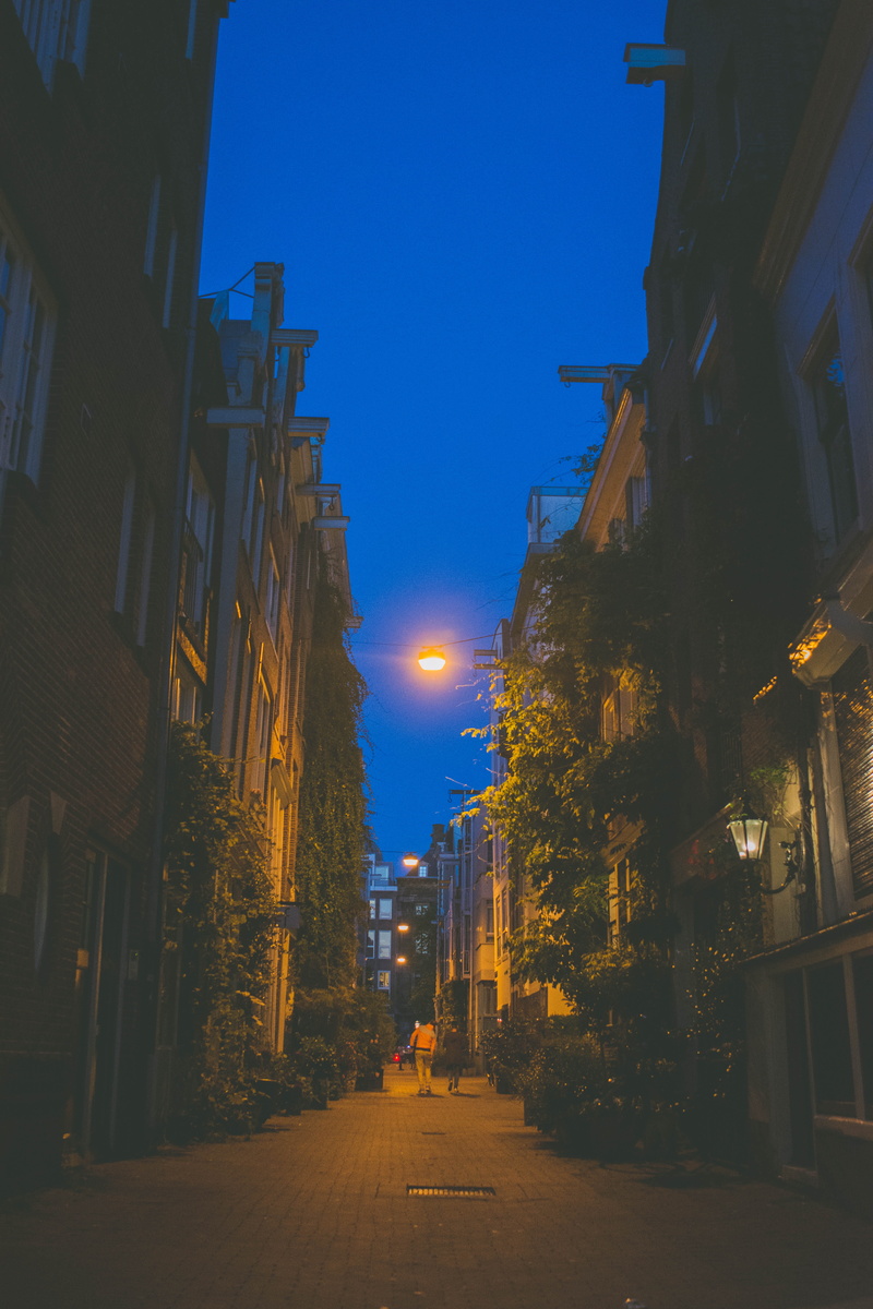 tarmac, architecture, direction, the way forward, town, paises bajos, walkway, city, street light, lighting equipment, long, illuminated, urban, asphalt