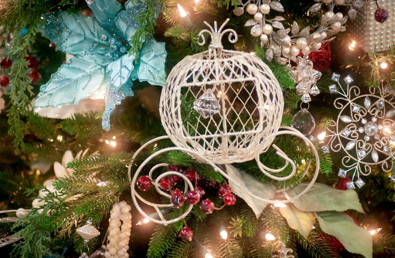 gold Colored, decorating, lighting equipment, gift, season, bright, toys, humor, horse, decor, 1080P, religion, year, new year, decorations, illuminated