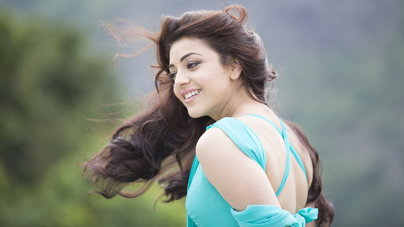 Kajal Aggarwal, wears, top, hair, 4K, Kavalai Vendam, woman, blue, sleeveless, Enthavaraku Ee Prema, waving, 5K