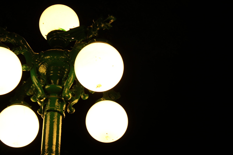 dark, highlights, catedral de puebla, electricity, lightbulb, street, close-up, light, downtown, shadow., illuminated, lighting equipment, heroica puebla de zaragoza
