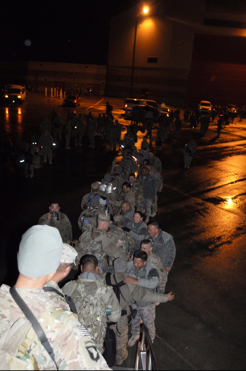 army, mississippi, Guam Guard, battalion, people, real people, men, Infantry, illuminated, urban Scene, regiment, 4K, street, adults only, women, public domain