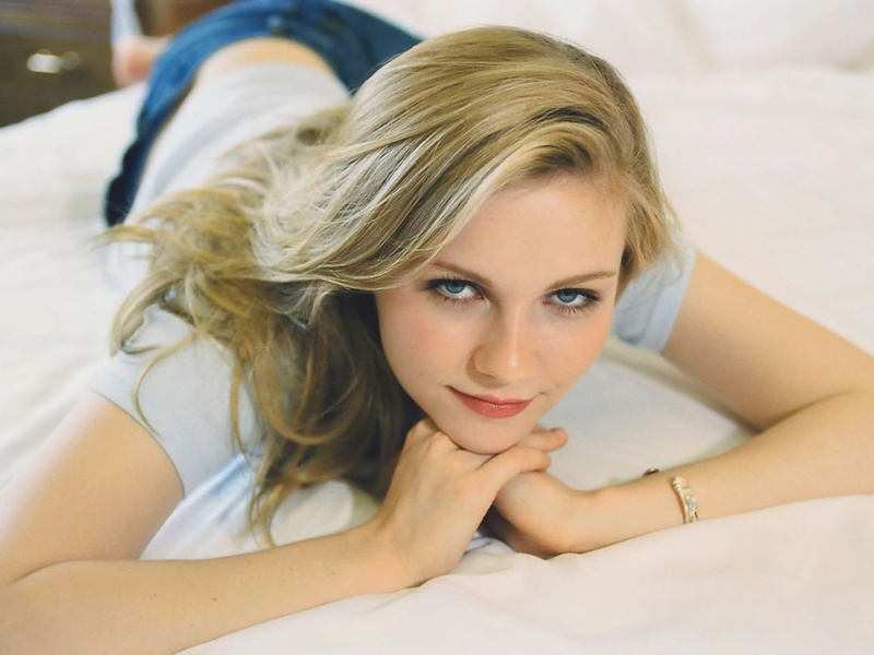women, blonde, jeans, blond hair, 720P, actress, portrait, Kirsten Dunst