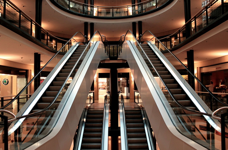 pattern, staircase, 4K, illuminated, convenience, lighting equipment, building, technology, no people, railing, mall, futuristic, architecture, ceiling