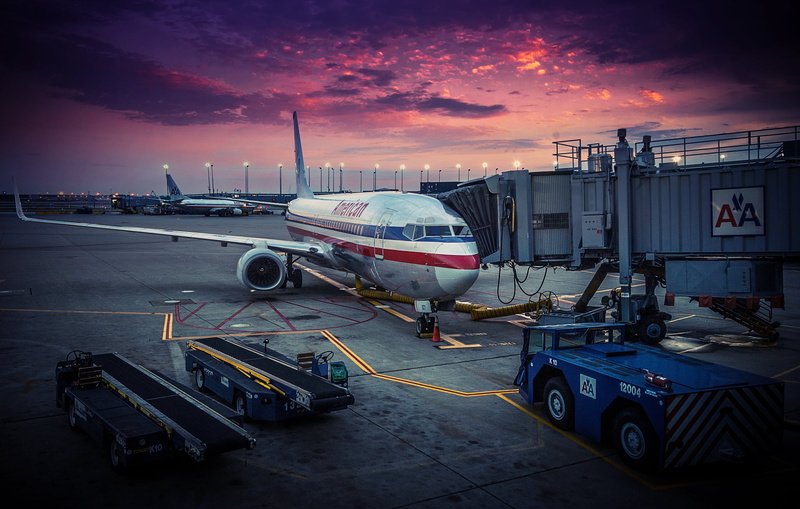 leaving, cloud - sky, airport, aerospace Industry, passenger boarding bridge, airplane, vacations, asphalt, stationary, passenger, travel, American Airlines