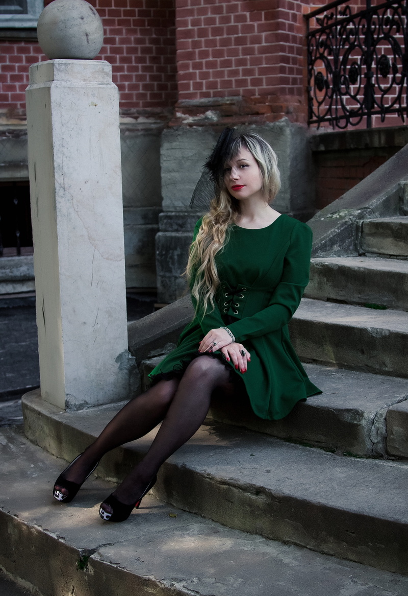 lifestyles, cap, leisure activity, 4K, stone stairs, ladder, casual clothing, veil, full length, outdoors, concrete, lacing, one, staircase, fashion, stage