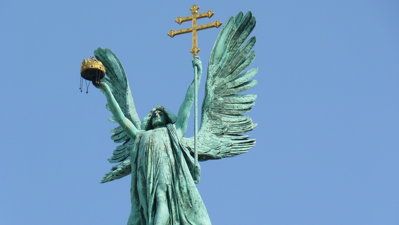 budapest, female likeness, creativity, heroes  square, statue, 2K, christianity, religion, famous Place, angel, human representation, bird, jesus Christ