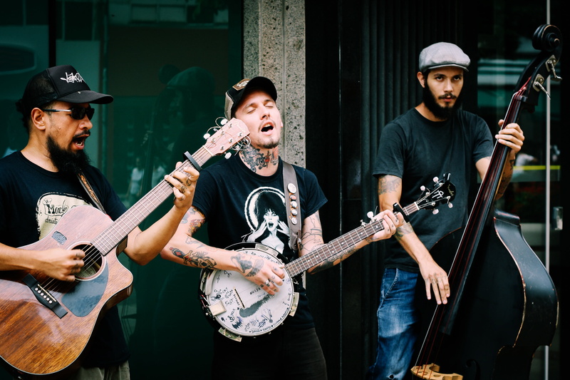 string instrument, men, arts culture and entertainment, performance group, musician, sing, performance, band, hat, young men, adult, group of people, electric guitar