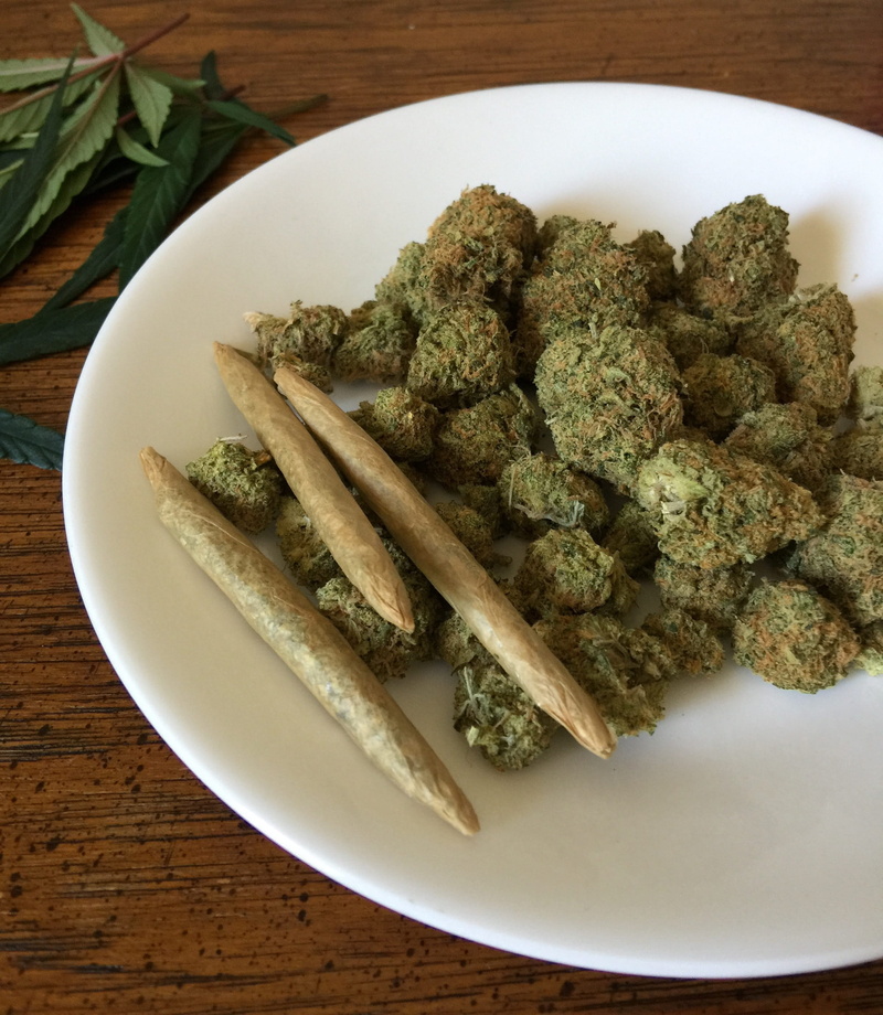 green, narcotic, kush, thc, dope, herb, medical, Marijuana, vegetable, fried, wooden, serving size, ready-to-eat, wellbeing, joint, medicinal, high angle view