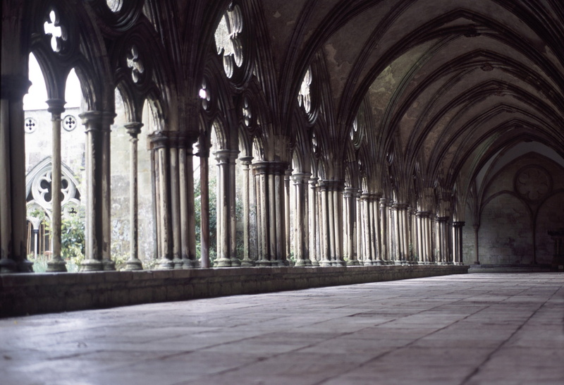 gothic style, gray, colonnade, corridor, in a row, day, arch, hair, religion, lincoln cathederal, no people, history, extensions, the past, flooring, abbey