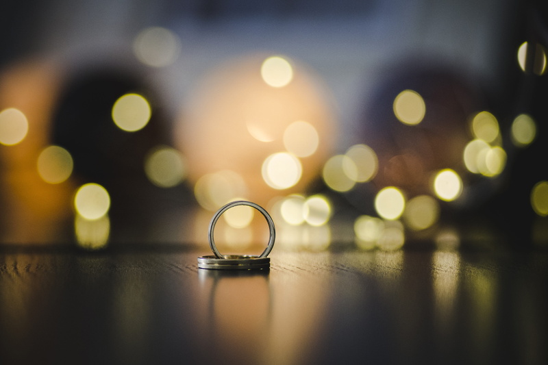 lighting equipment, lens flare, bokeh, positive emotion, ring, night, selective focus, illuminated, personal accessory, no people, shiny, table, bright