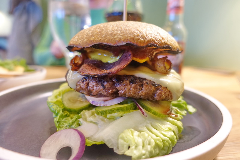 Tomato, grilled, Food, meal, burger, food And Drink, tray, take Out Food, no People, selective Focus, freshness, ready-To-Eat, sated, bread, healthy eating