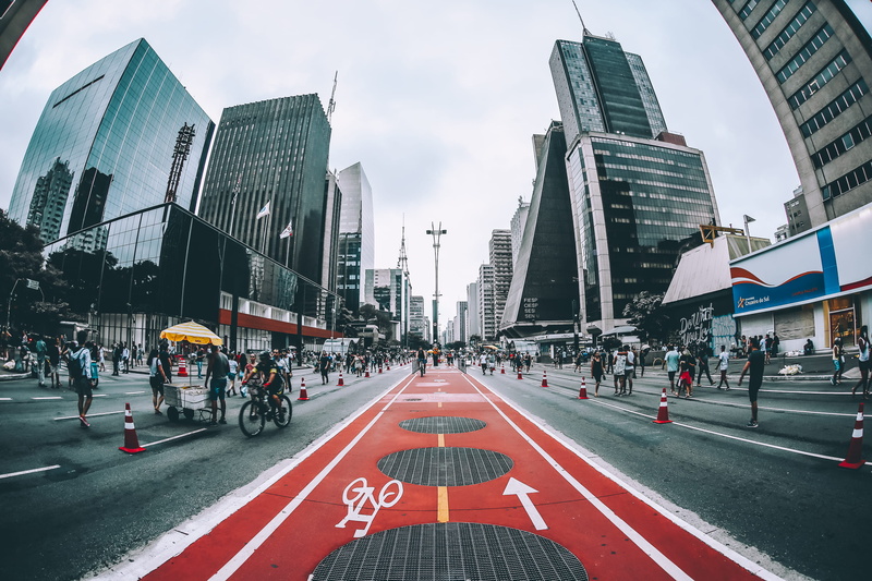 pedestrian, road marking, cityscape, city, traffic, architecture, transportation, people, city street, saopaulo, office building exterior, cusy, marking