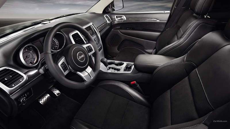 motor vehicle, land vehicle, Jeep, dashboard, transportation, day, gearshift, travel, Jeep Grand Cheeroke, luxury, wealth, no people, car interior, control panel