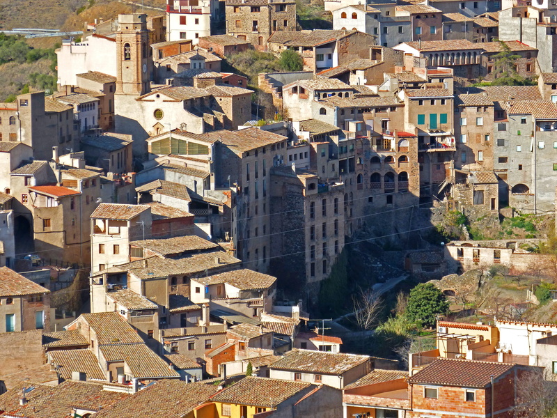 residential district, community, town, built structure, volumes, 4K, building exterior, outdoors, overlay, cityscape, day, roof, crowded, sunlight, priorat