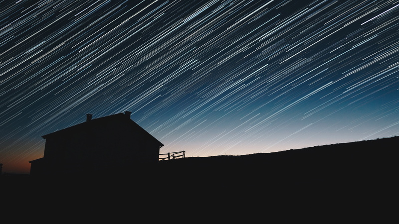 star field, no people, long exposure, infinity, beauty in nature, star - space, house, building, low angle view, lapse, architecture, night, building exterior
