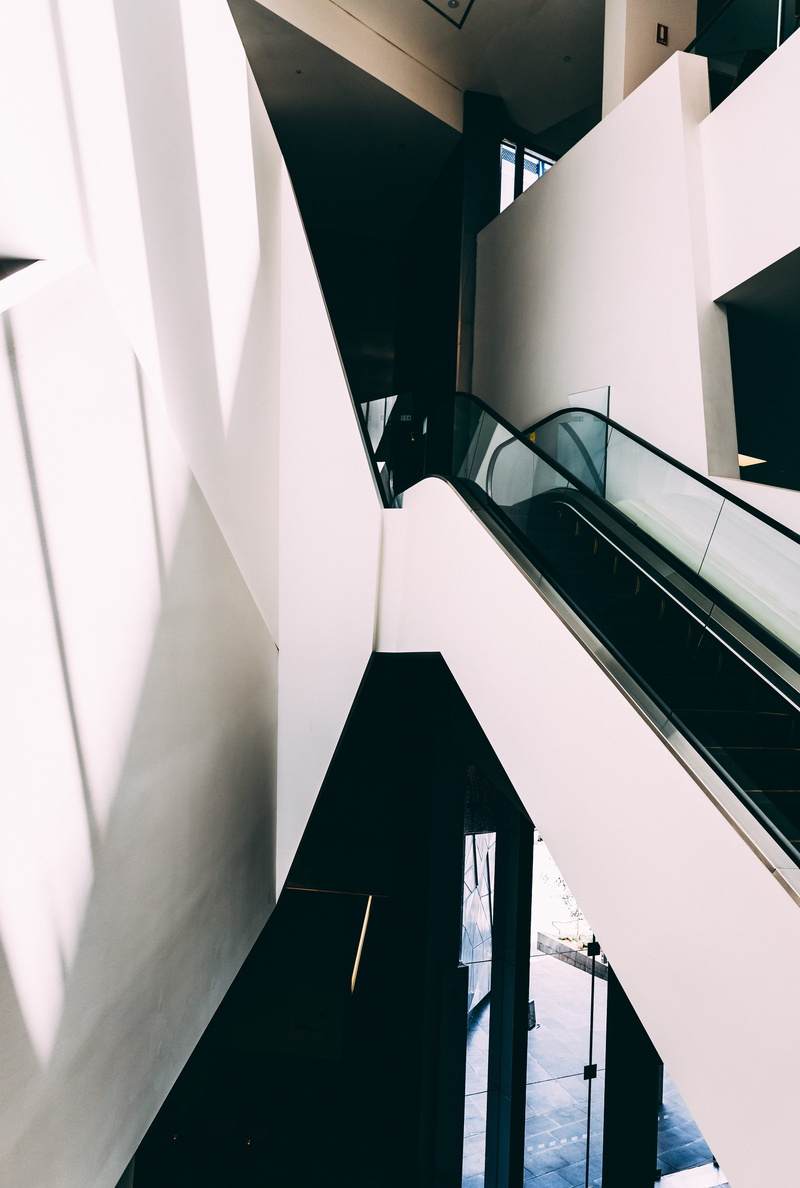 5K, sunlight, building exterior, white color, city, modern, building, escalator, wall - building feature, nature, office, staircase, inside, white, low angle view