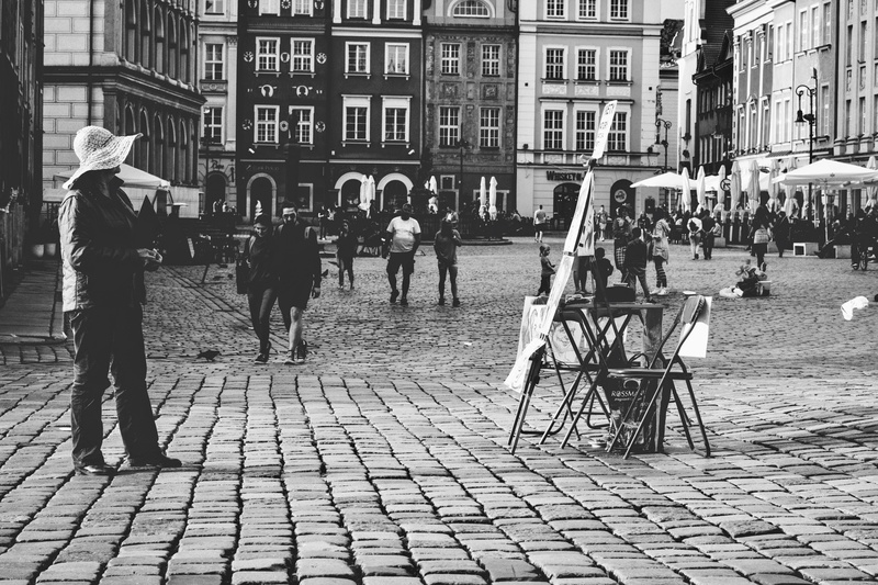 incidental people, built structure, friends, smile, urban, woman, love, footpath, adult, street, art, cute, poznań, design, 5K, cool, girl, cobblestone