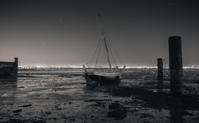 marooned, Stars, Outdoor, City, Tide, Dramatic, Black and White, River, Dark, 5K, Lights, tagus, alcochete, canon, longexposure, startrails, low, Skyline