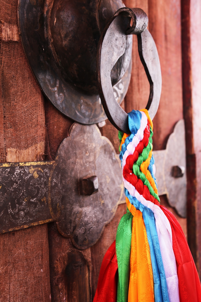 old, buddhism, the majestic, focus on foreground, day, hanging, wood - material, close-up, ornate, metal, outdoors, prayer flags, door, entrance, art and craft