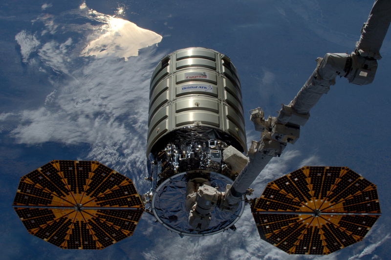 OA-6, cargo ship, Cygnus CRS, 4K, space