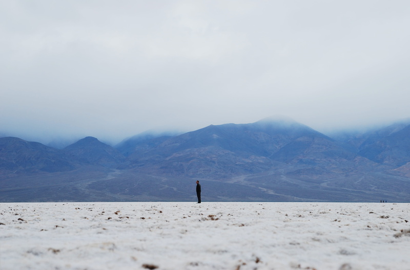 alone, cloudy, non-urban scene, salt, beauty in nature, deathvalley, standing, lifestyles, day, tranquil scene, sand, landscape, blue, 2K, person, mountain range