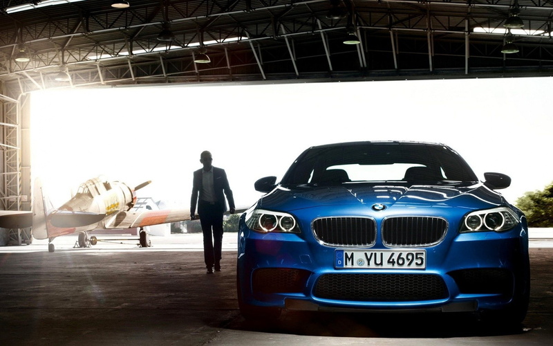 hd, airplane, sunlight, plane, cars, 720P, bmw, hanger