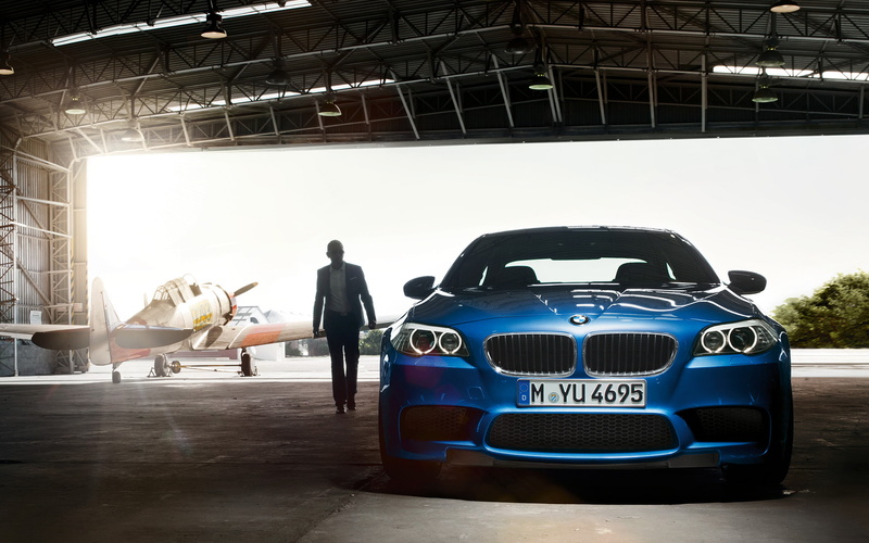 hd, plane, sunlight, cars, m5, airplane, hanger, m, bmw, 1080P