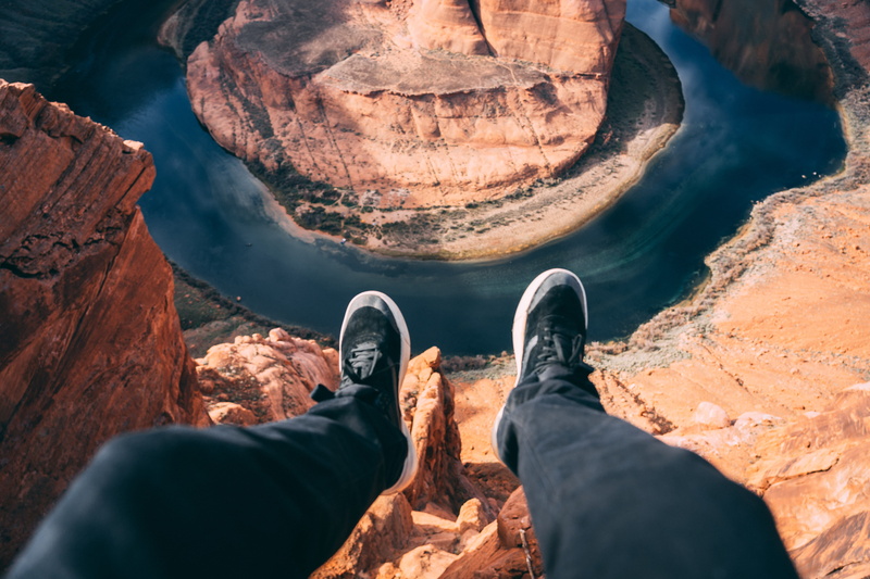 sea life, one person, 5K, cliff, canyon, human, rock - object, landscape, human body part, real people, body part, mountain, water, rock formation, solid