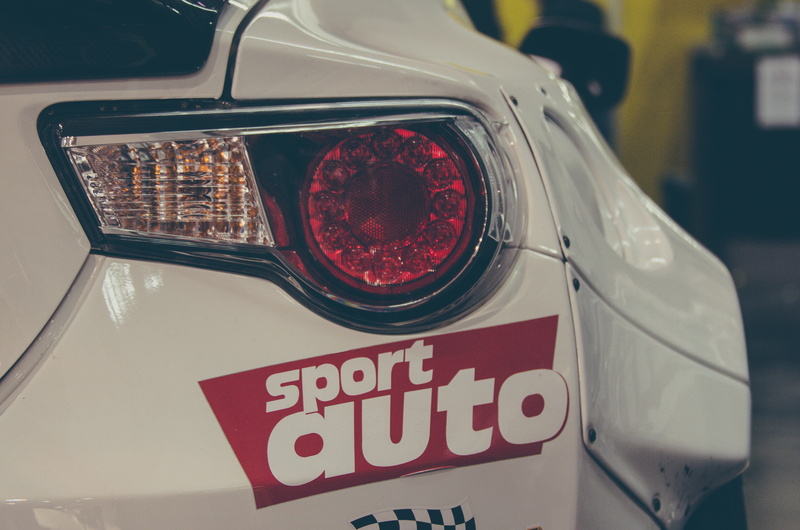 sports car, day, speed, reflection, red, transportation, emergency Services, inscription, car, mode of Transport, 4K, western script, no People, unpaired